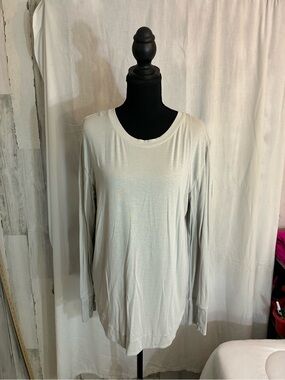 Mono B Light Gray Long Sleeve Crewneck Top